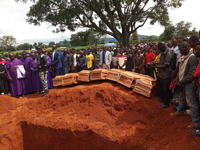 Mass burial.jpg