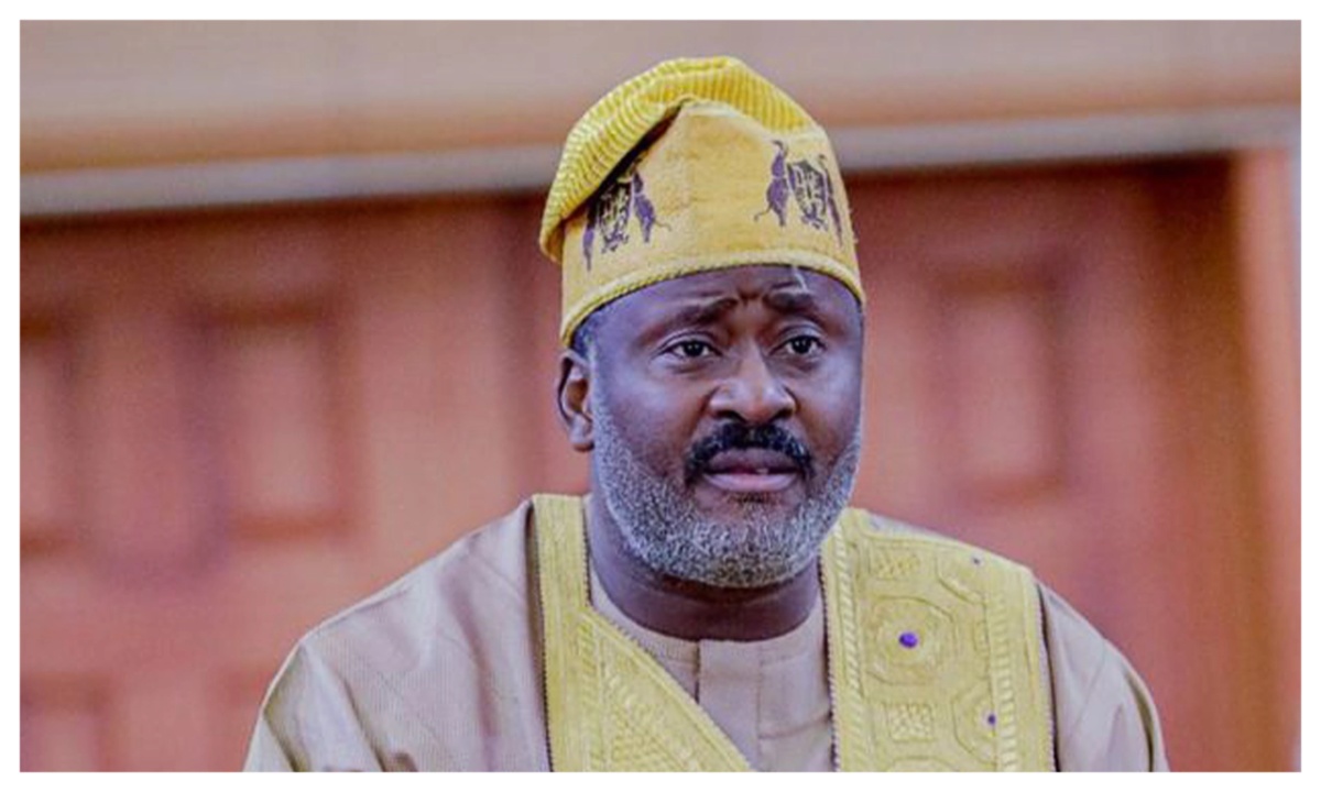 Desmond Elliot.jpg