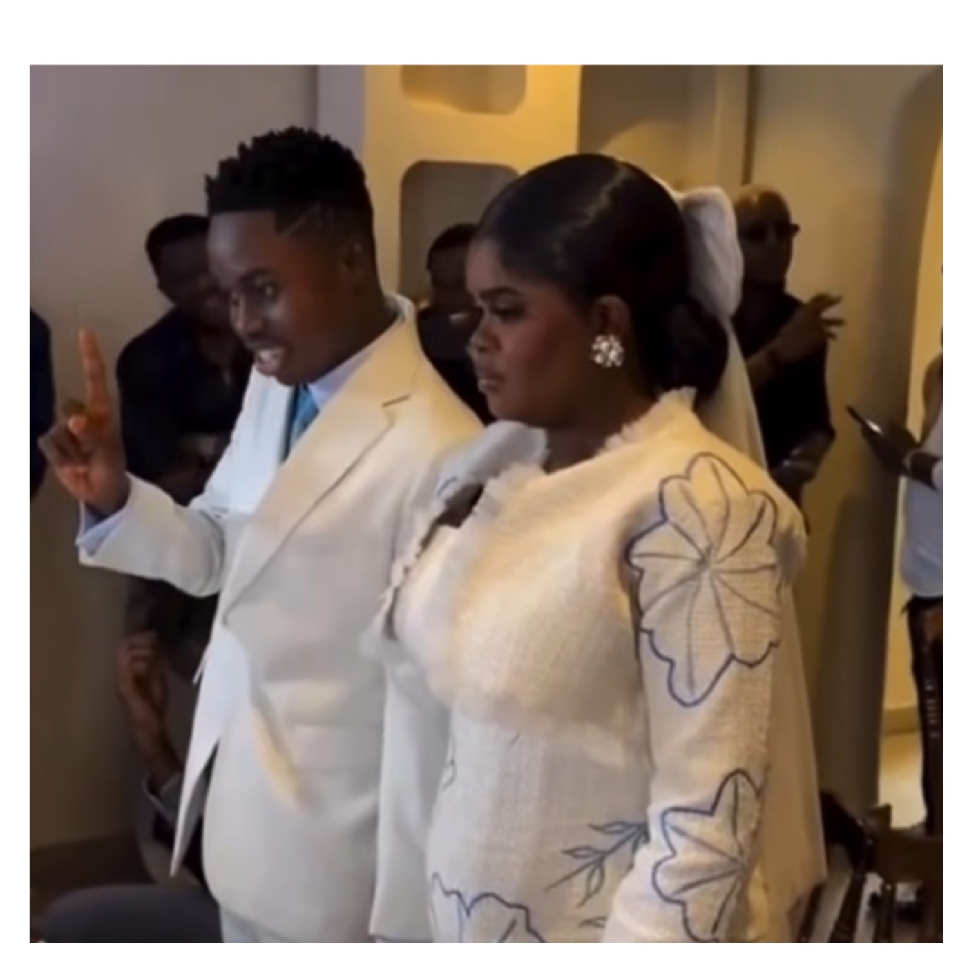 Peller obstructs wedding process in court.jpg